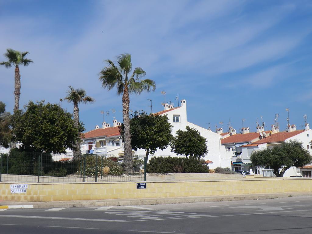 Casas Holiday - Playa La Mata 1 Torrevieja Extérieur photo